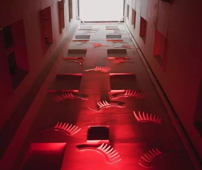 هتل Room Select Sol