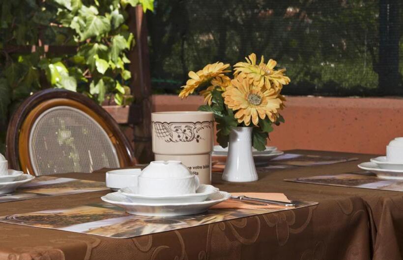 בית מלון כפרי St. Antony