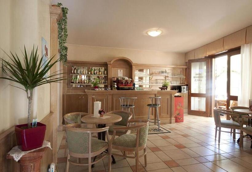 בית מלון כפרי St. Antony