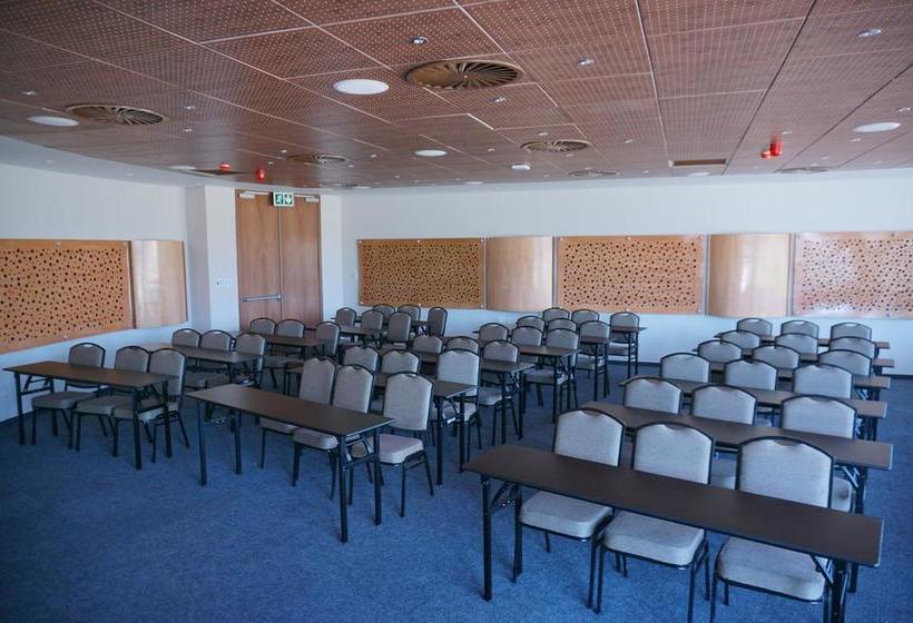 בית מלון כפרי The Destiny