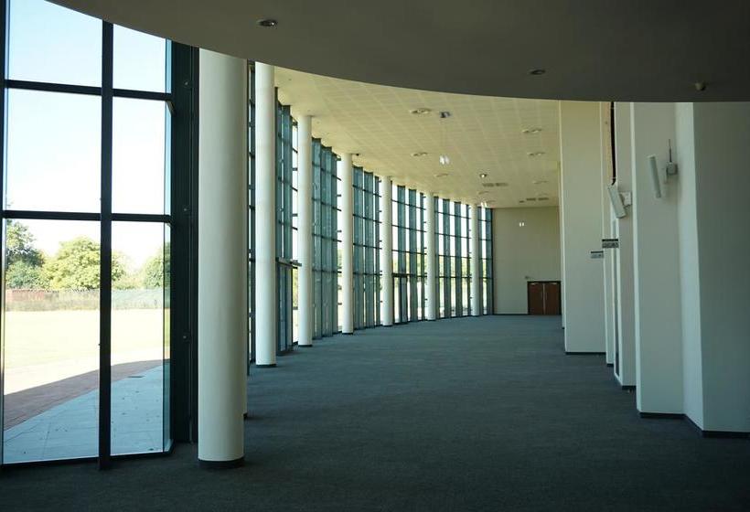 בית מלון כפרי The Destiny