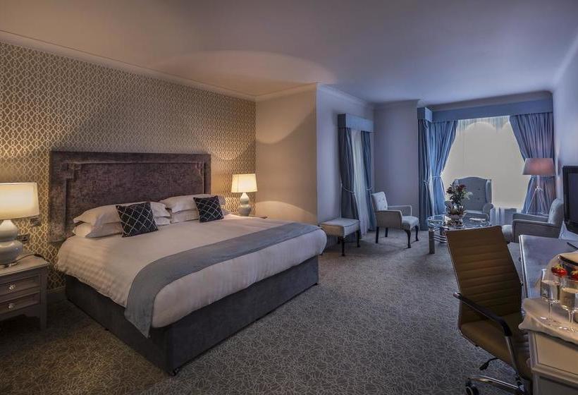 Treacys Oakwood Hotel, Shannon