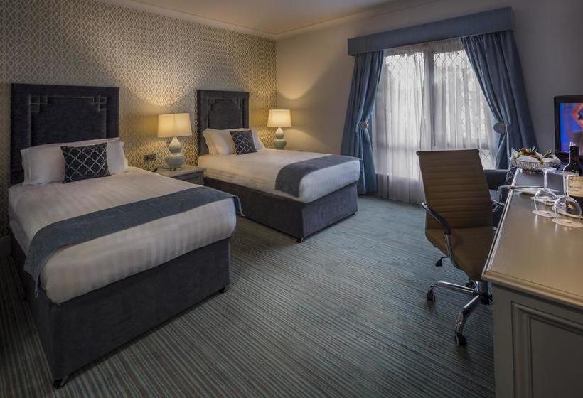 Treacys Oakwood Hotel, Shannon