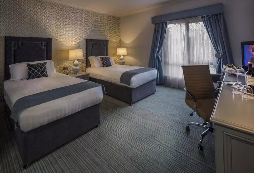 Treacys Oakwood Hotel, Shannon