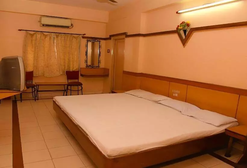 هتل Vishnu Residency