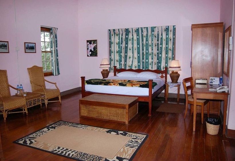 Kandawgyi Hill Resort