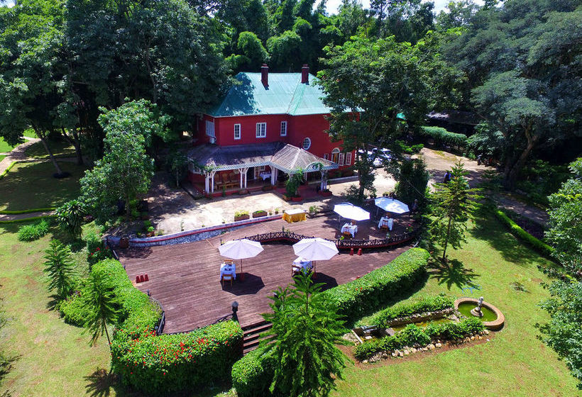 Kandawgyi Hill Resort