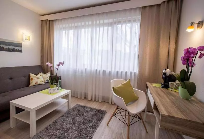 Aamiaismajoitus (B&B) Haus Rose