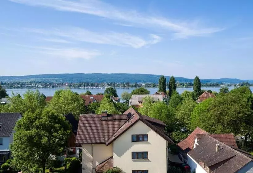 Aamiaismajoitus (B&B) Haus Rose