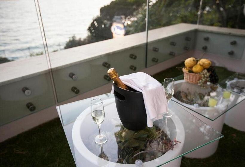 تختخواب و صبحانه Oasi Relais