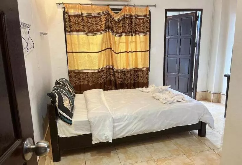 تختخواب و صبحانه Sabaidee Hotel Vang Vieng