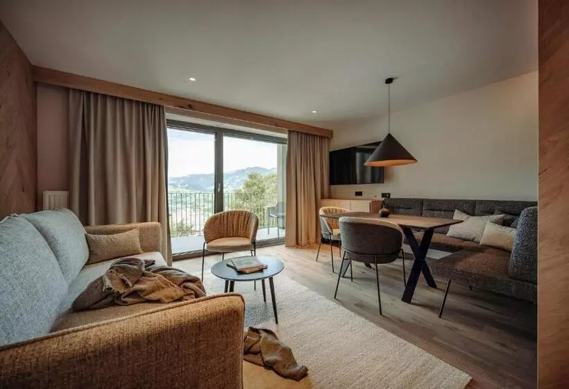 ホテル Alpina Alpendorf