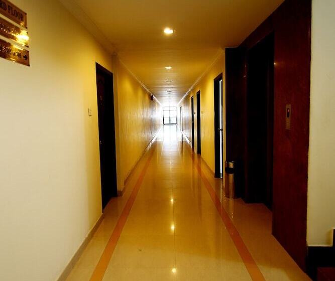 فندق Dass Continental