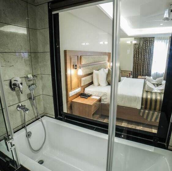 فندق Dass Continental