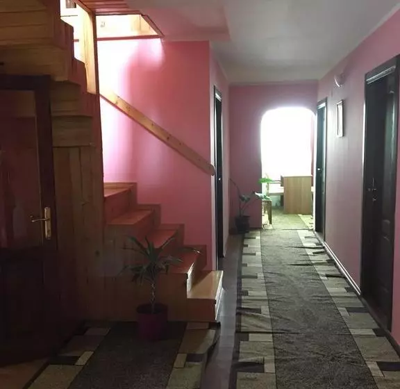 هتل Gagieti