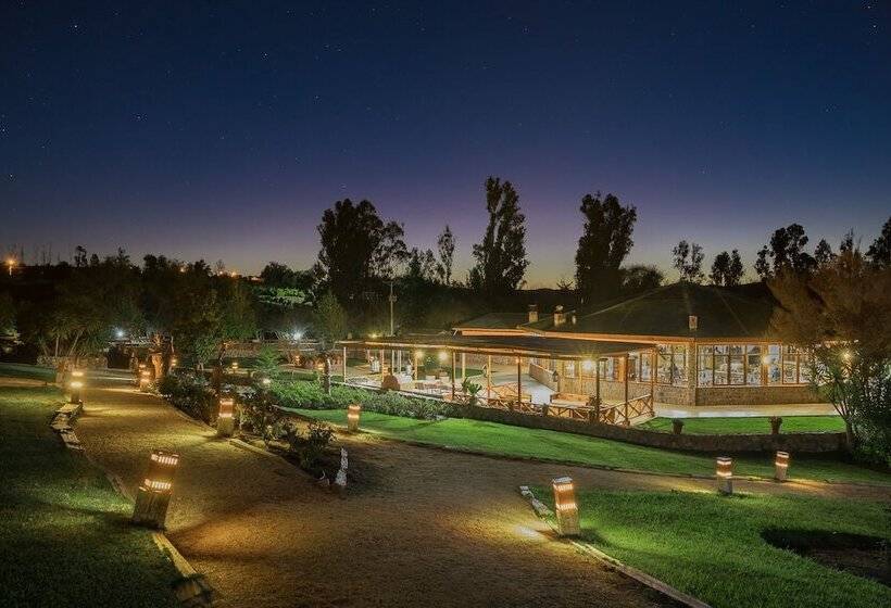 בית מלון כפרי Hacienda Santa Cristina