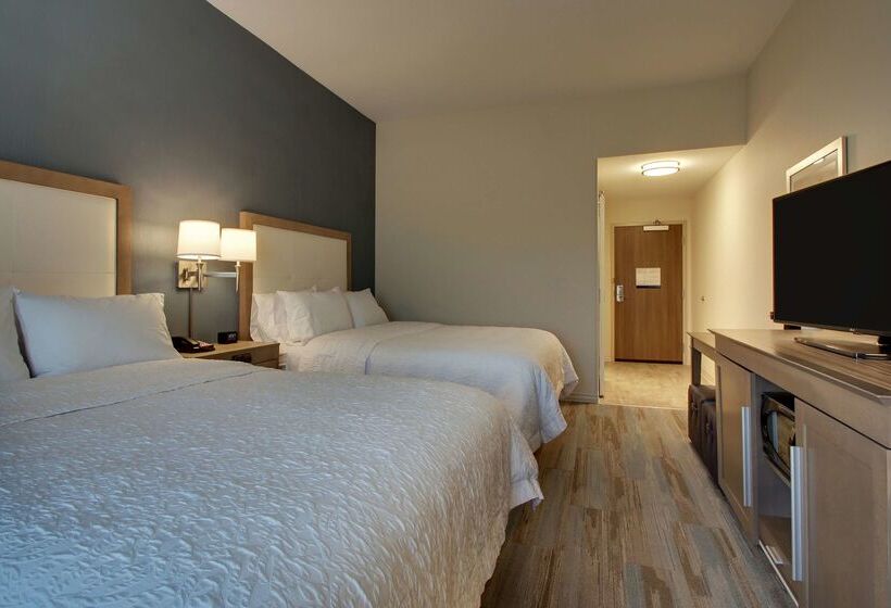 فندق Hampton Inn Sneads Ferry North Topsail Beach