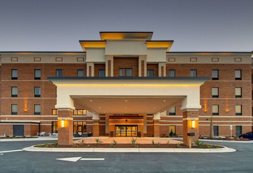 فندق Hampton Inn Sneads Ferry North Topsail Beach