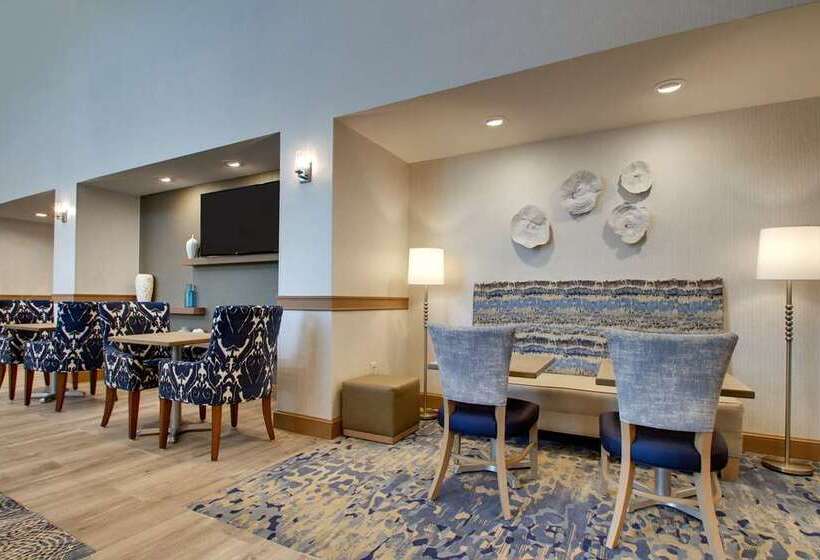 فندق Hampton Inn Sneads Ferry North Topsail Beach