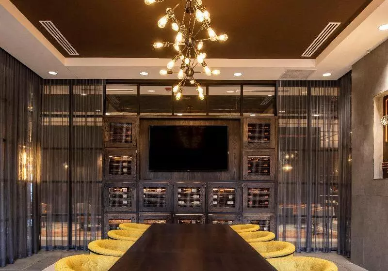 Hotelli Indigo Tulsa Dwtn/entertainment Area