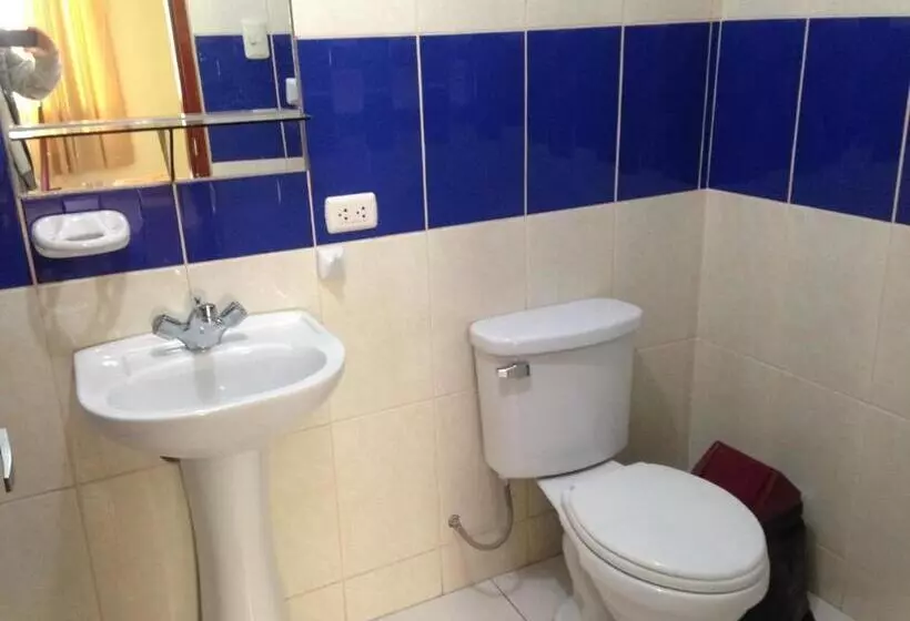 هتل Los Gladiolos