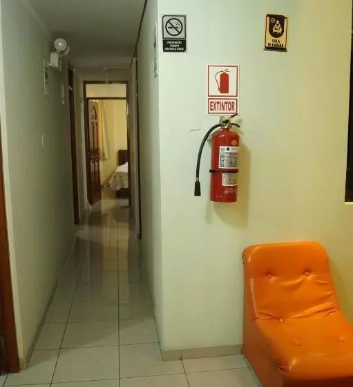 هتل Los Gladiolos