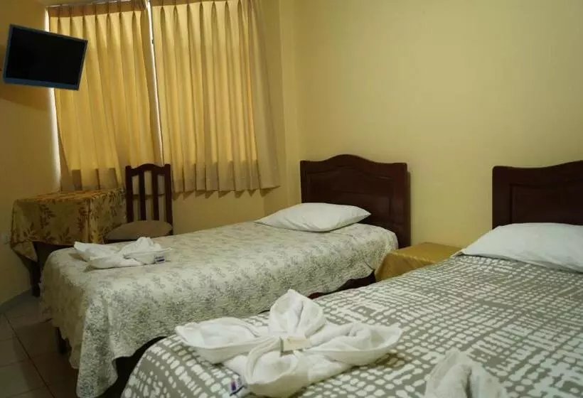 هتل Los Gladiolos