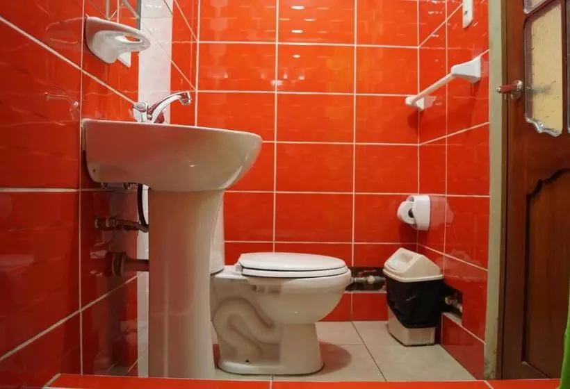 هتل Los Gladiolos