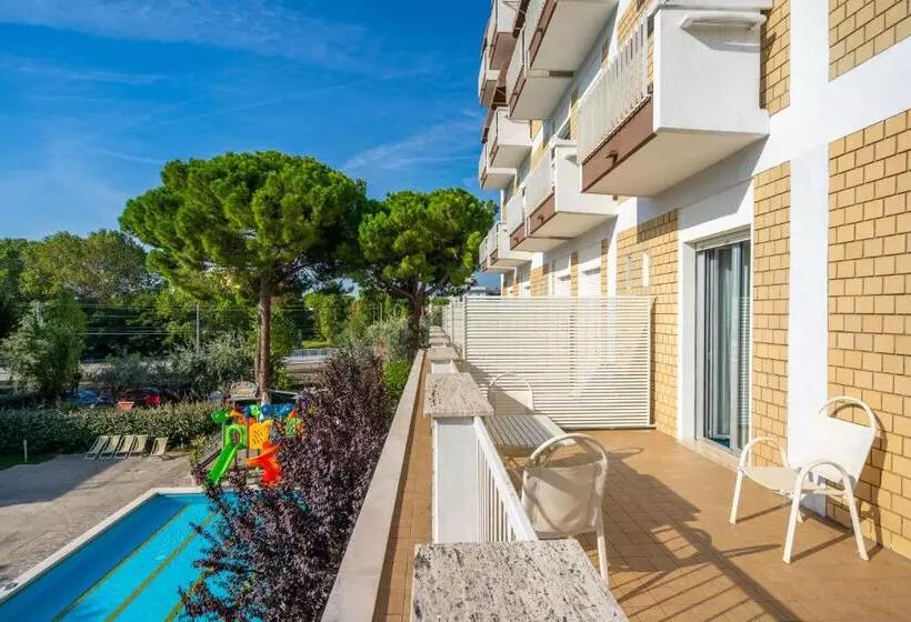 Lotus Hotel All Inclusive & Spiaggia