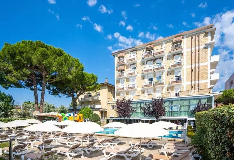 Lotus Hotel All Inclusive & Spiaggia