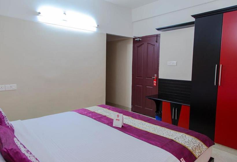 호텔 Oyo 5805 Uthradam Towers