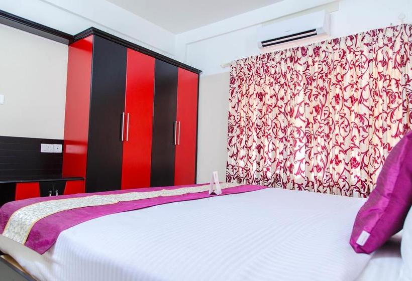 호텔 Oyo 5805 Uthradam Towers