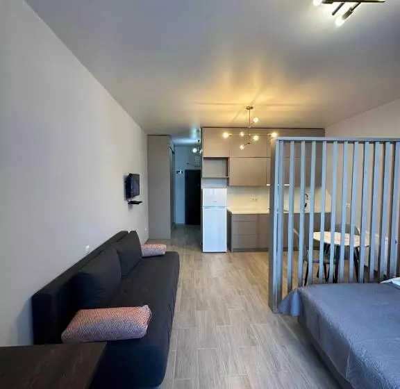 هتل Pirosmani Mini