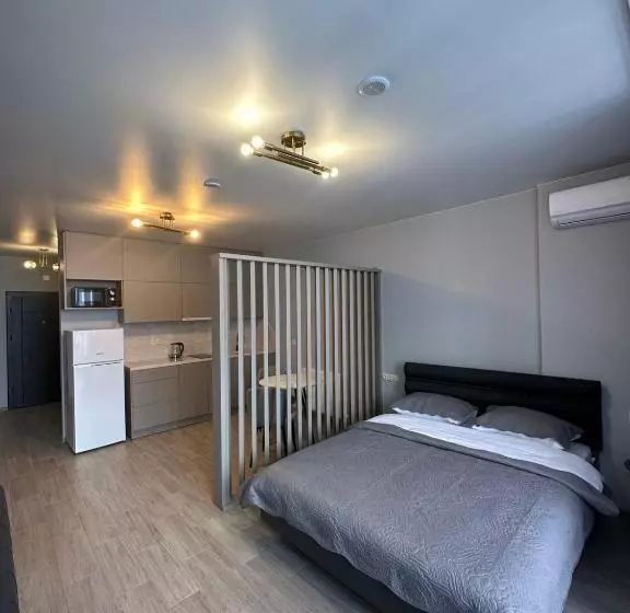 هتل Pirosmani Mini