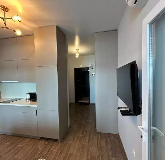 هتل Pirosmani Mini