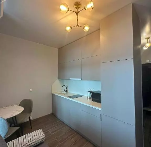 هتل Pirosmani Mini