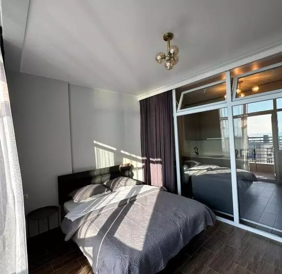 هتل Pirosmani Mini