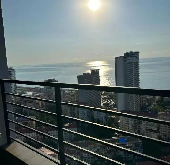 هتل Pirosmani Mini