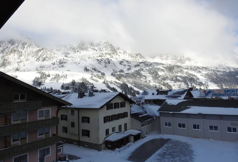 호텔 Tauernglöckl