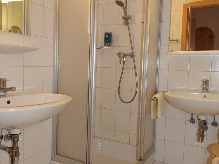 호텔 Tauernglöckl