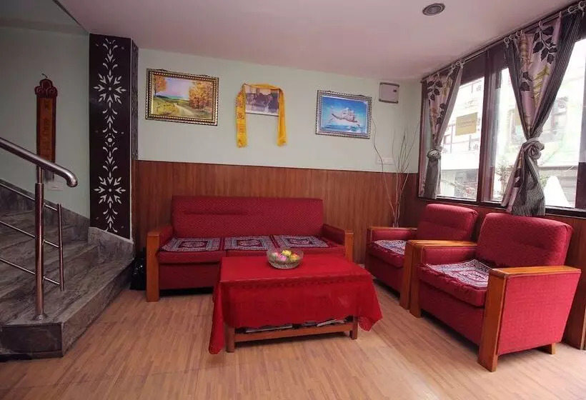 Oyo 7431 Hotel Tushita