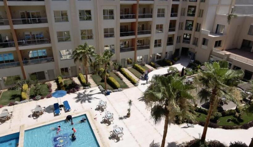 استراحتگاه Rivoli Suites