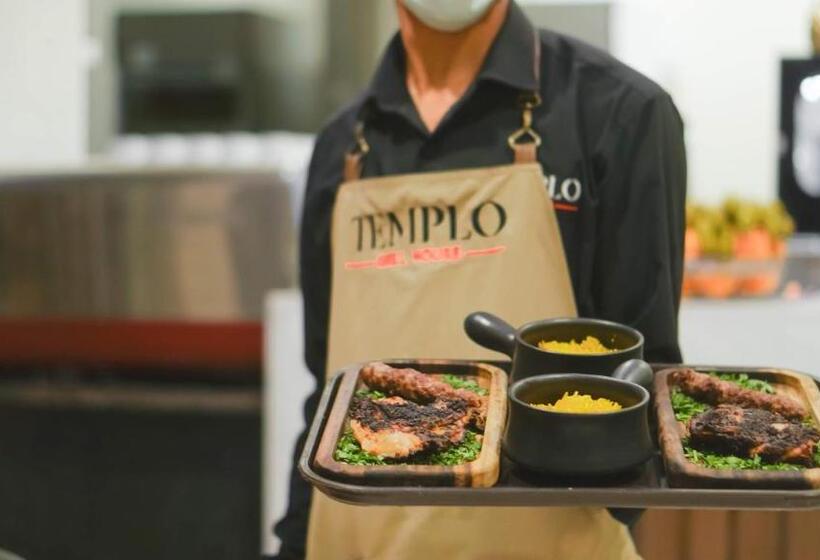 استراحتگاه Rivoli Suites