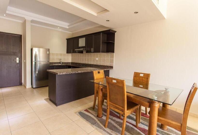 استراحتگاه Rivoli Suites