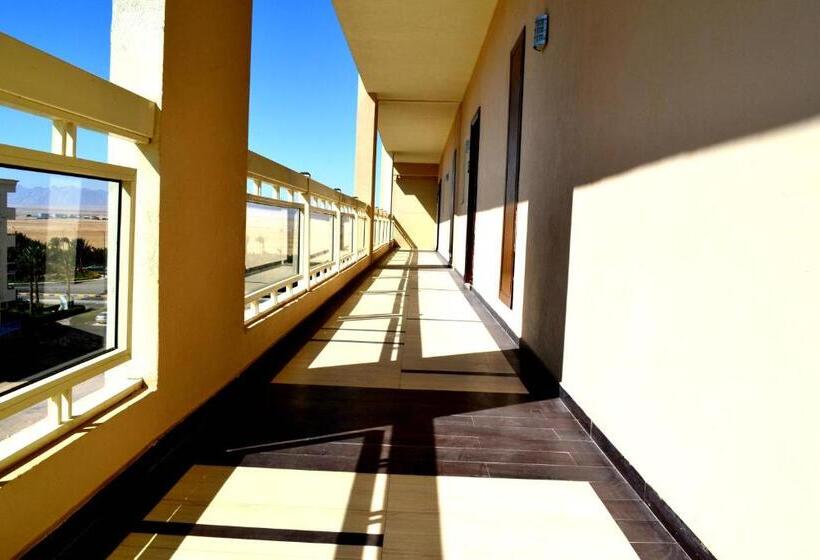 استراحتگاه Rivoli Suites