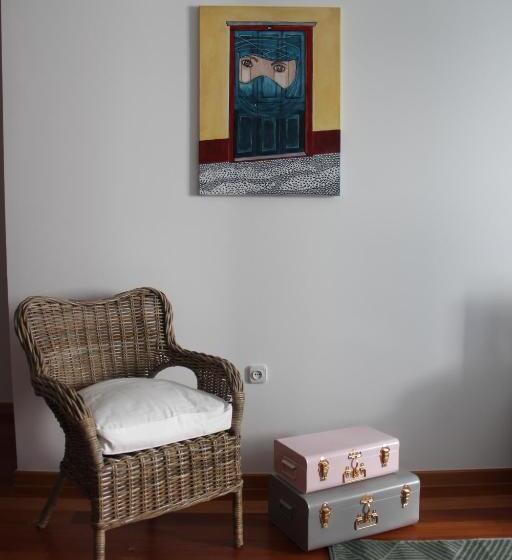 Travellers Pearl By Storytellers