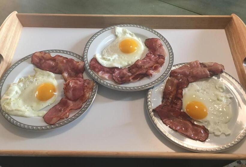 تختخواب و صبحانه Villa Viuli