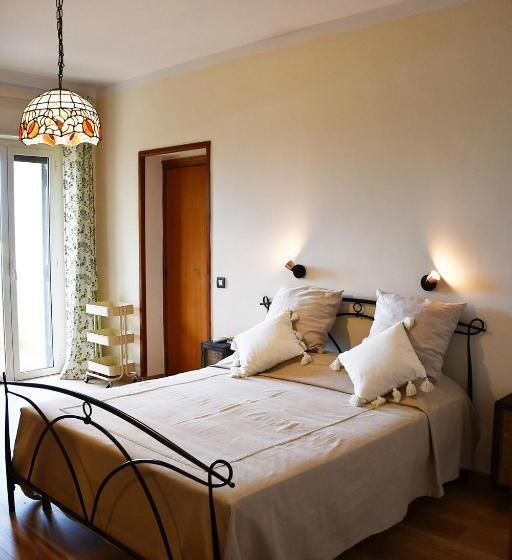 تختخواب و صبحانه Villa Viuli