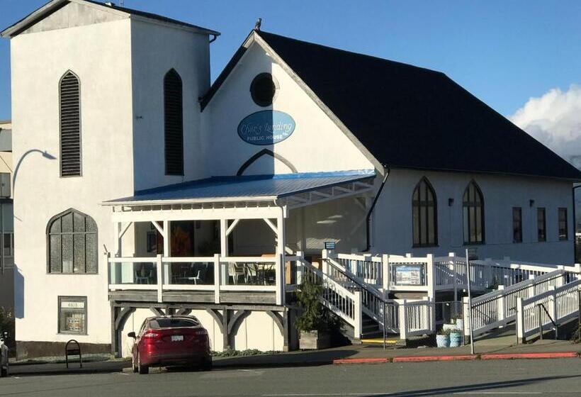 Char's Landing Hostel