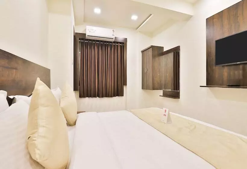 ホテル Kajri Residency